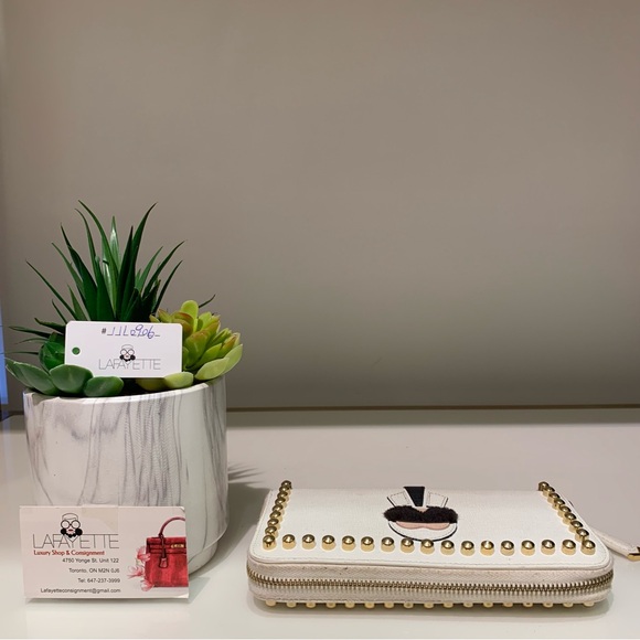 Fendi White Leather Karlito Zip Around Continental Wallet - Picture 4 of 5